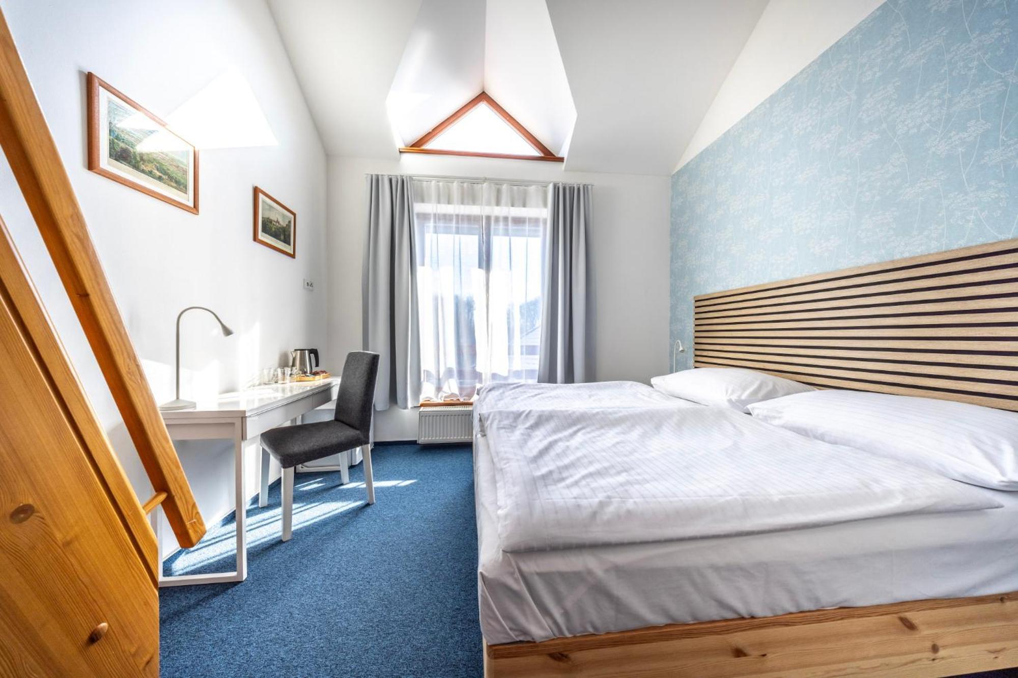 Marina Vltava Hotel Nelahozeves Bagian luar foto