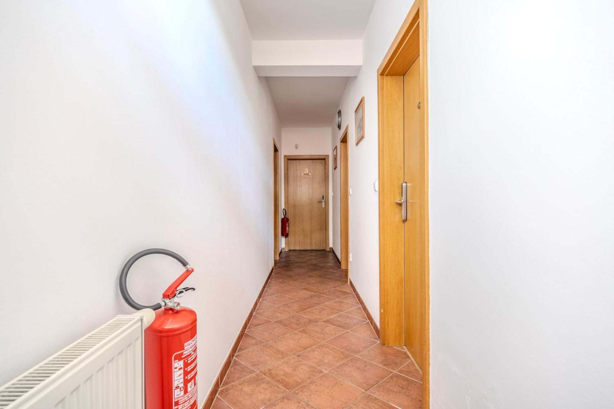 Marina Vltava Hotel Nelahozeves Bagian luar foto